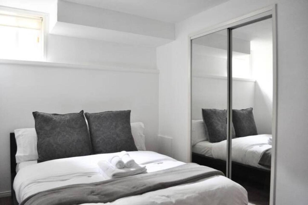 Cozy 1 Bd Suite Centrally Located Норт Ванкувър Екстериор снимка