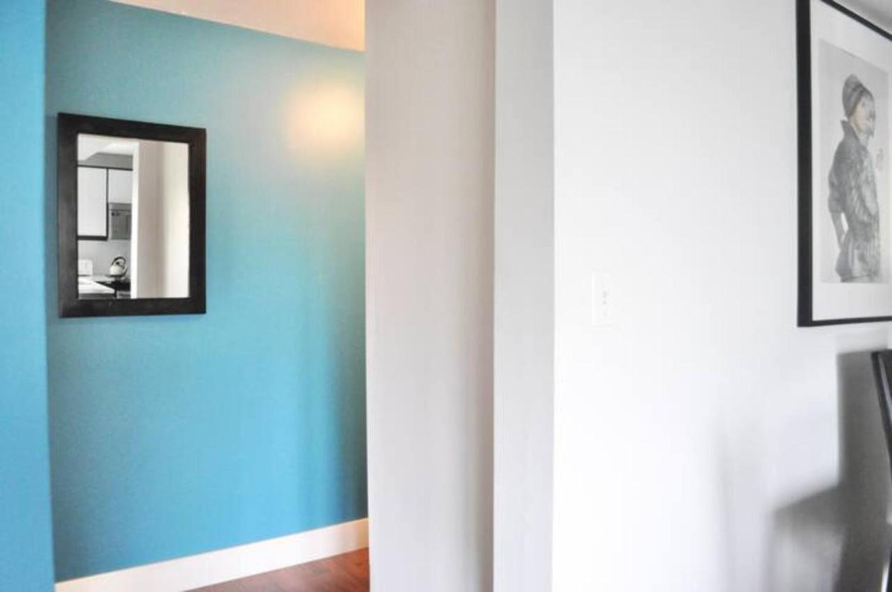 Cozy 1 Bd Suite Centrally Located Норт Ванкувър Екстериор снимка